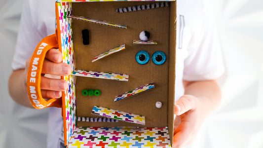 Mini DIY Pom Pom Maze